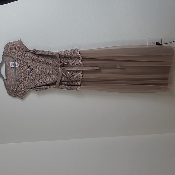 Candalite Petite Dresses & Skirts - Candalite lace sequin Long Tan Dress Size Large
